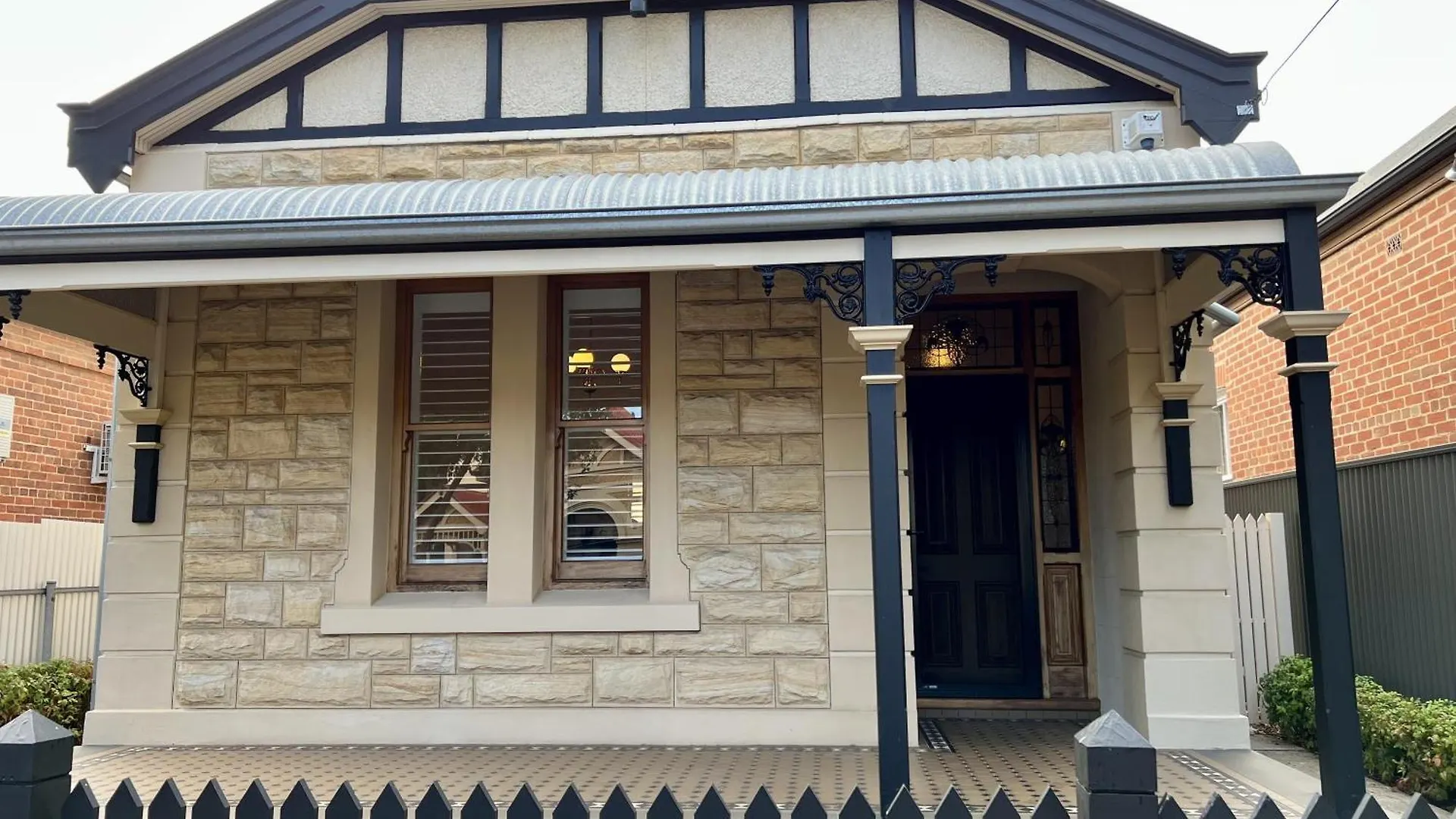 1860'S Gem In Norwood, Adelaide Villa